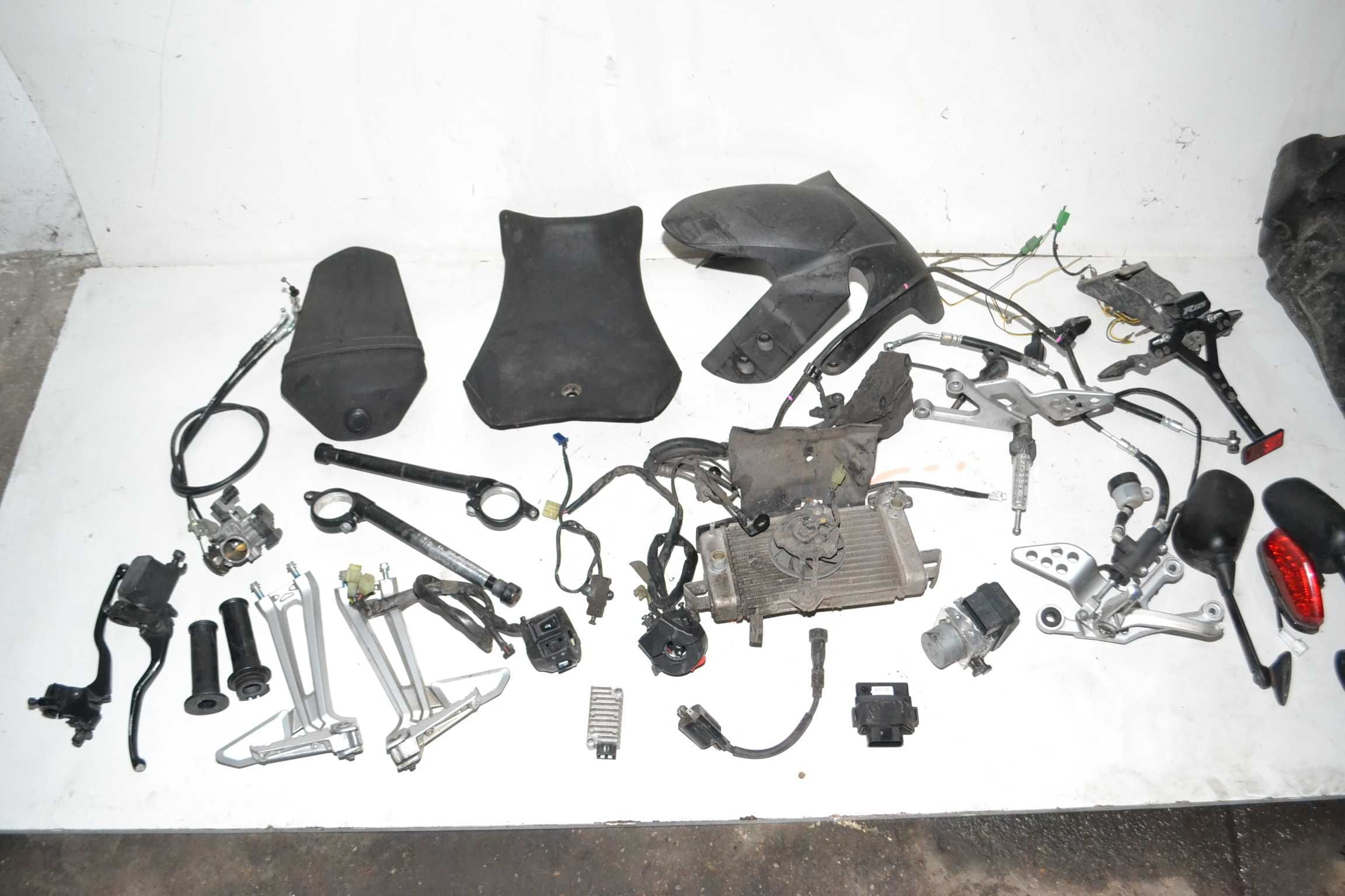 Yamaha r125 yzf r 125 , 17r set pompa moduł cewka siedzenie kierownica
