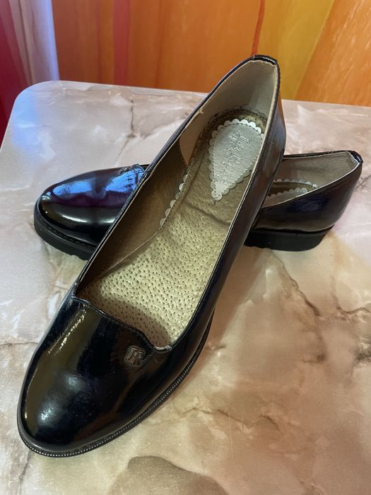 Туфли женские кожанные