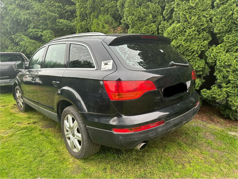 Audi Q7 3,0 TDI 4x4 z częściami do naprawy