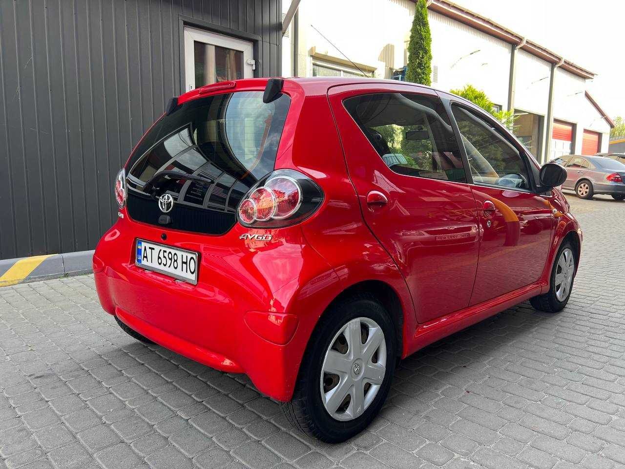 2010 Toyota Aygo   - 4700 $