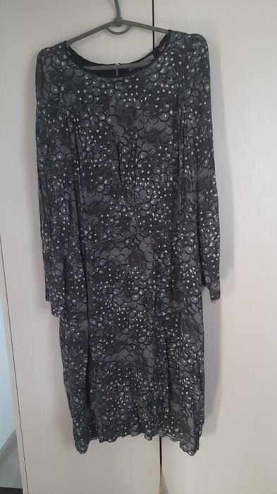 Платье женское. Ткань легкая, приятная на ощупь. Состав-вискоза