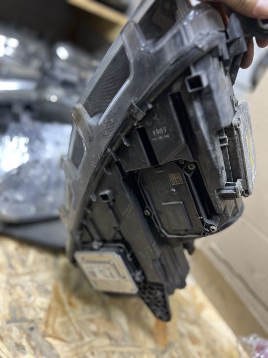 Передні фари Skoda Octavia A7 Шкода А7