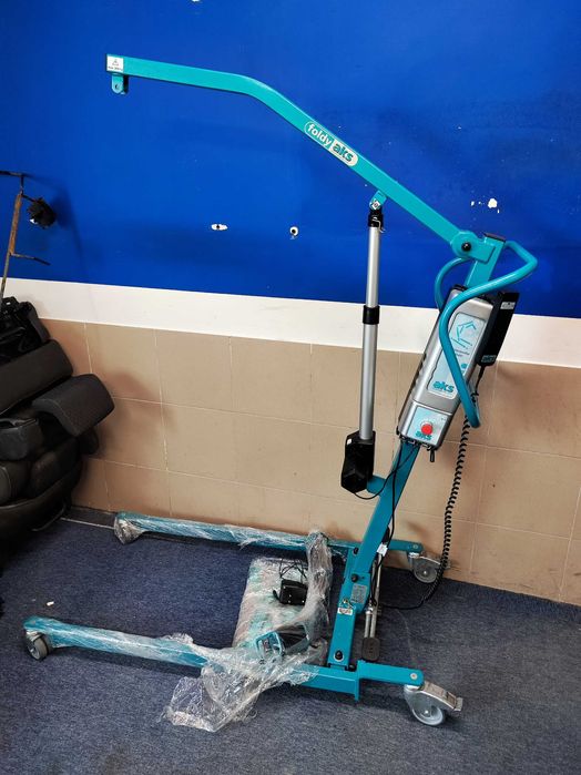 wynajem podnośnika dla niepełnosprawnych AKS