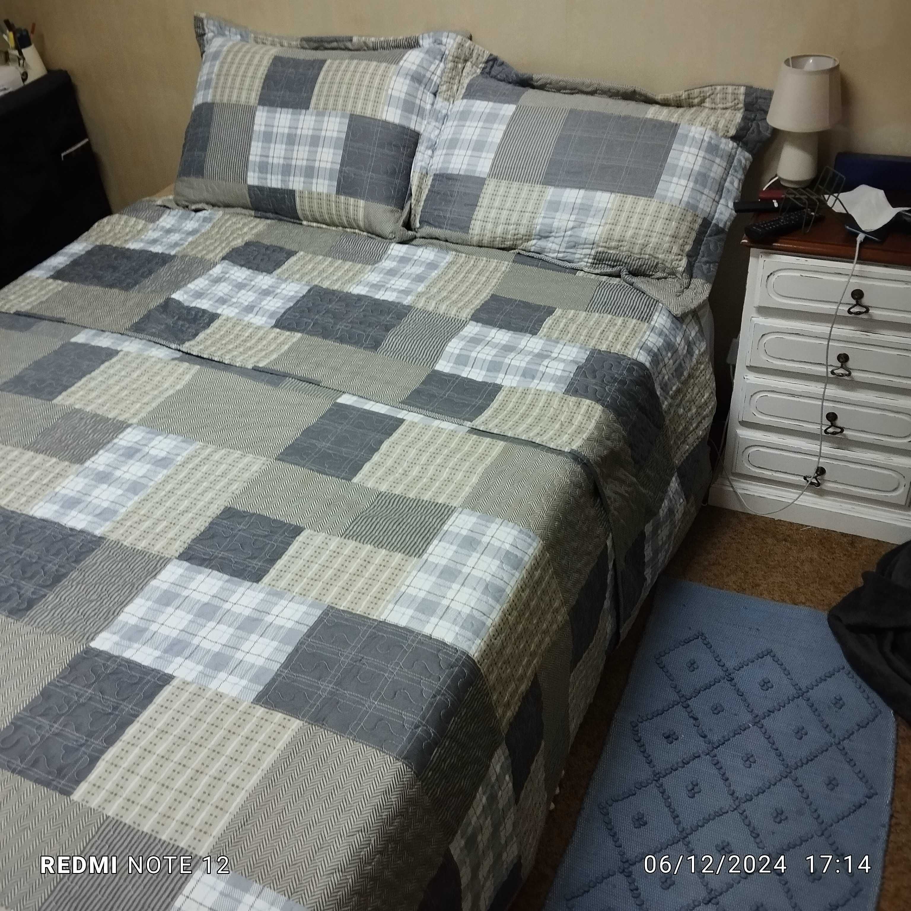 Edredão King com 2 capas de almofadas