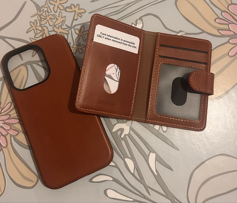 Capa com carteira iphone 16pro