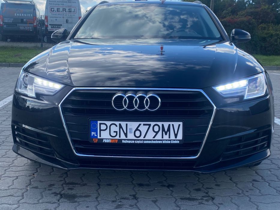 Audi A4 Audi a4 Avant mały przebieg z dobrym wyposażeniem