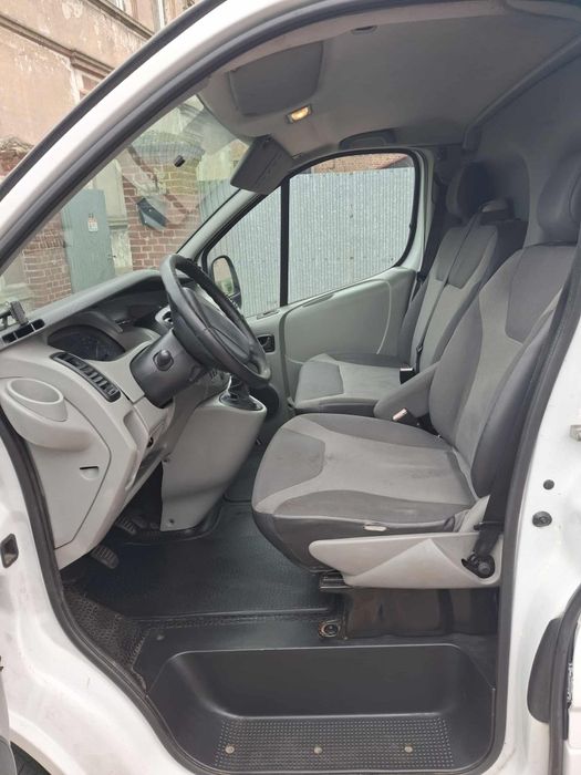 Renault Trafic II samochód gotowy do jazdy, po dużym serwisie