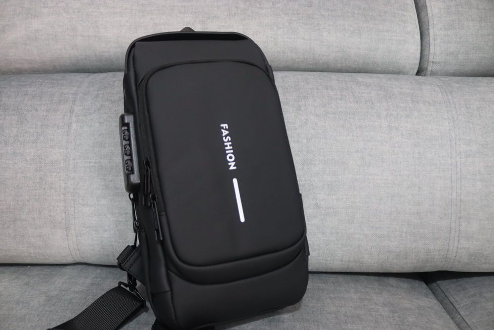 Bolsa de Peito Unissex – Estilo Moderno e Funcional