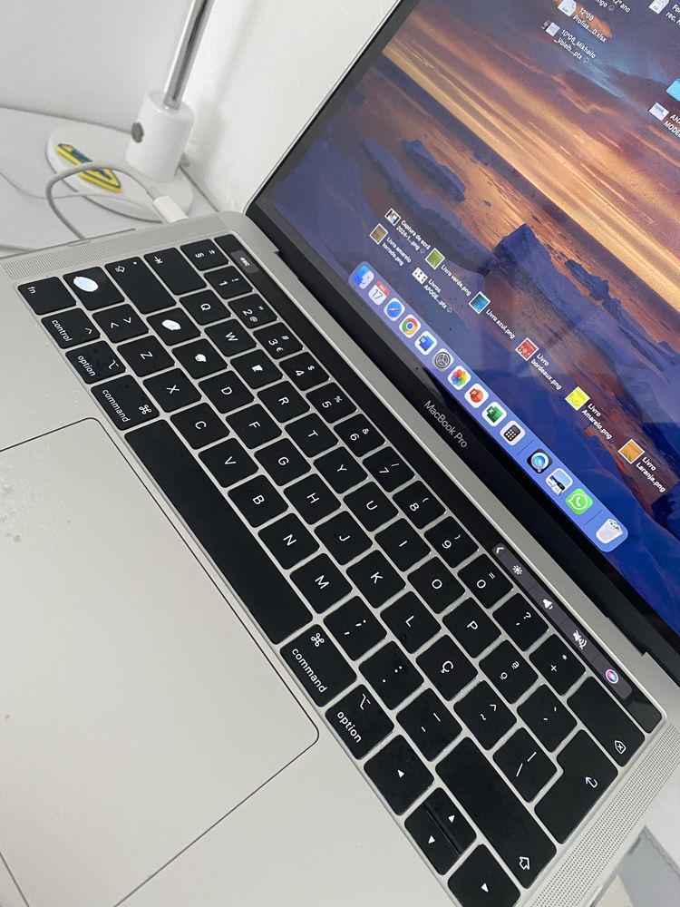 Computador MacBook Pro (como NOVO) 2020 com caixa original!
