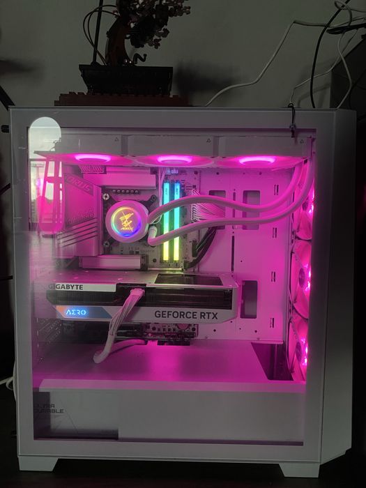 Komputer stacjonarny gamingowy