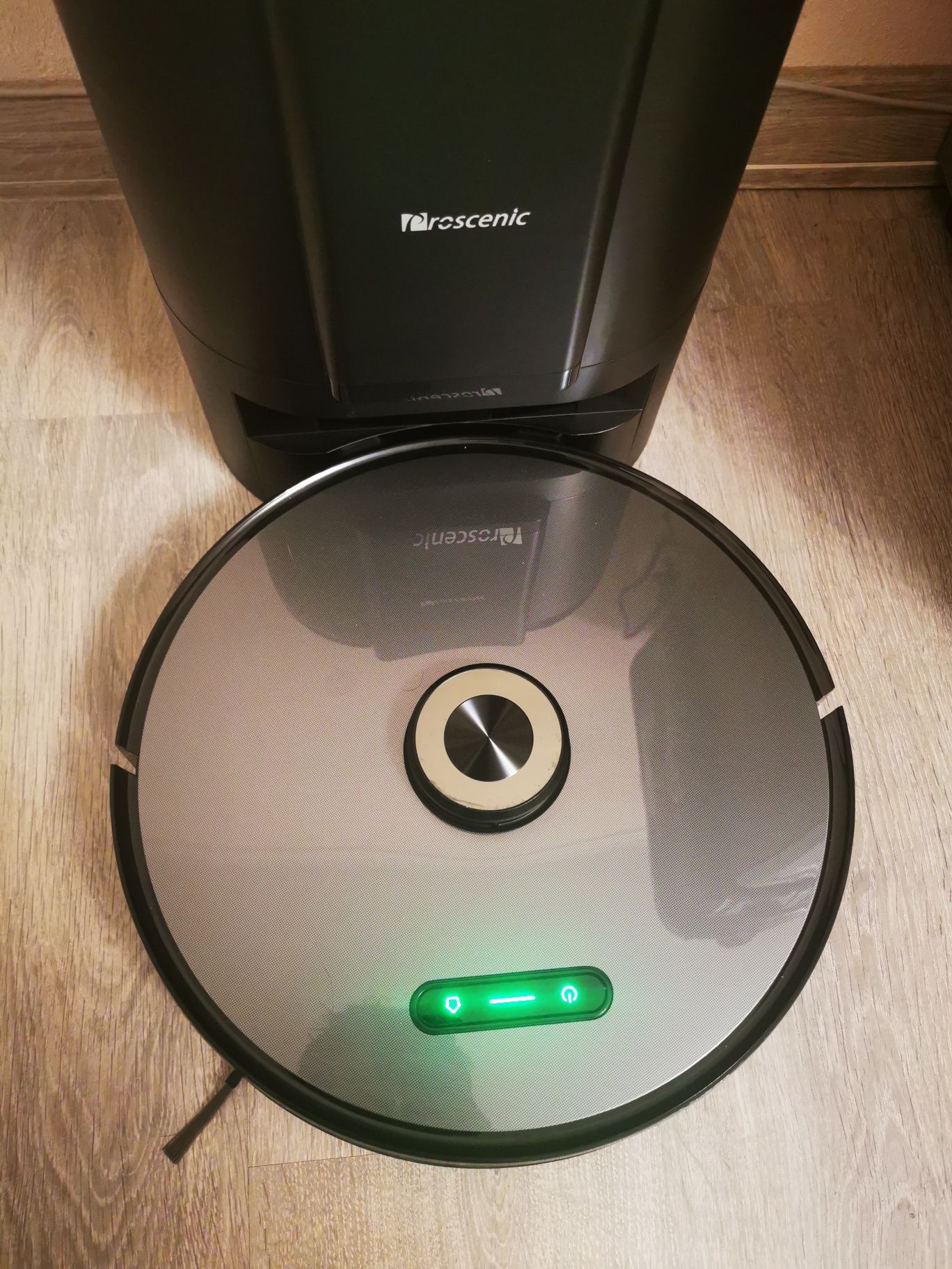 Robot Procenic m8 pro + stacja somooprózniajaca