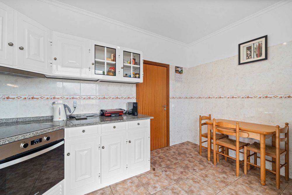 Moradia T3 |Zona calma |Vista mar| Ideal para famílias |Sta. Cruz