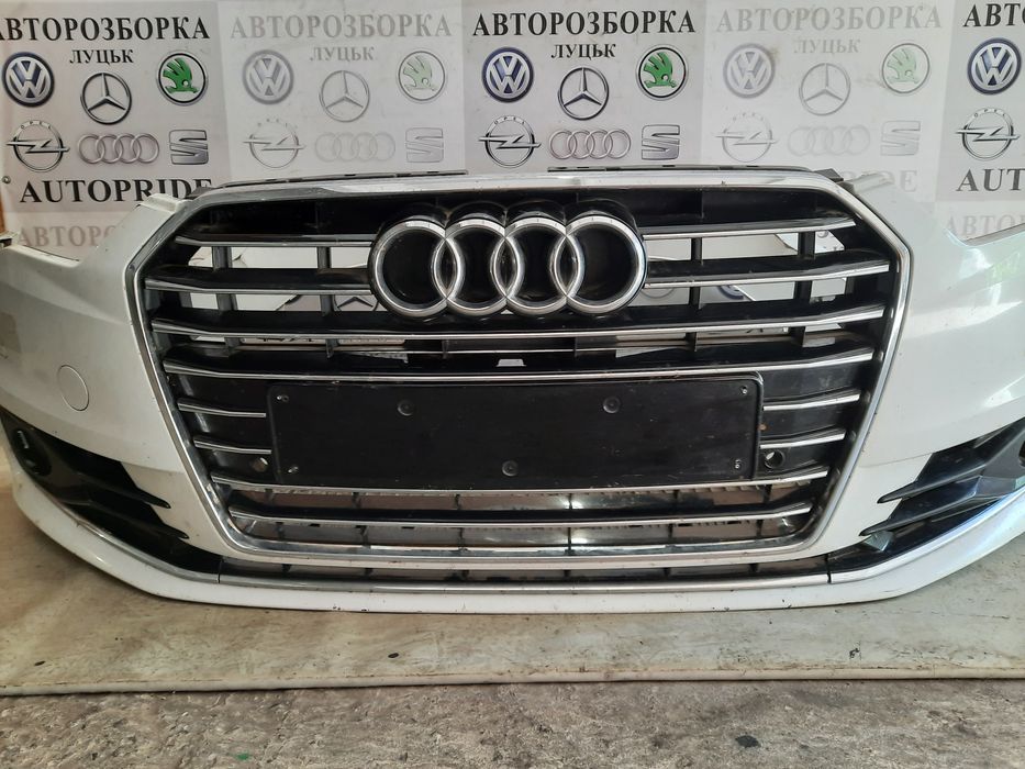 Бампер решітка Audi A6C7 бампер решетка Ауди А6С7