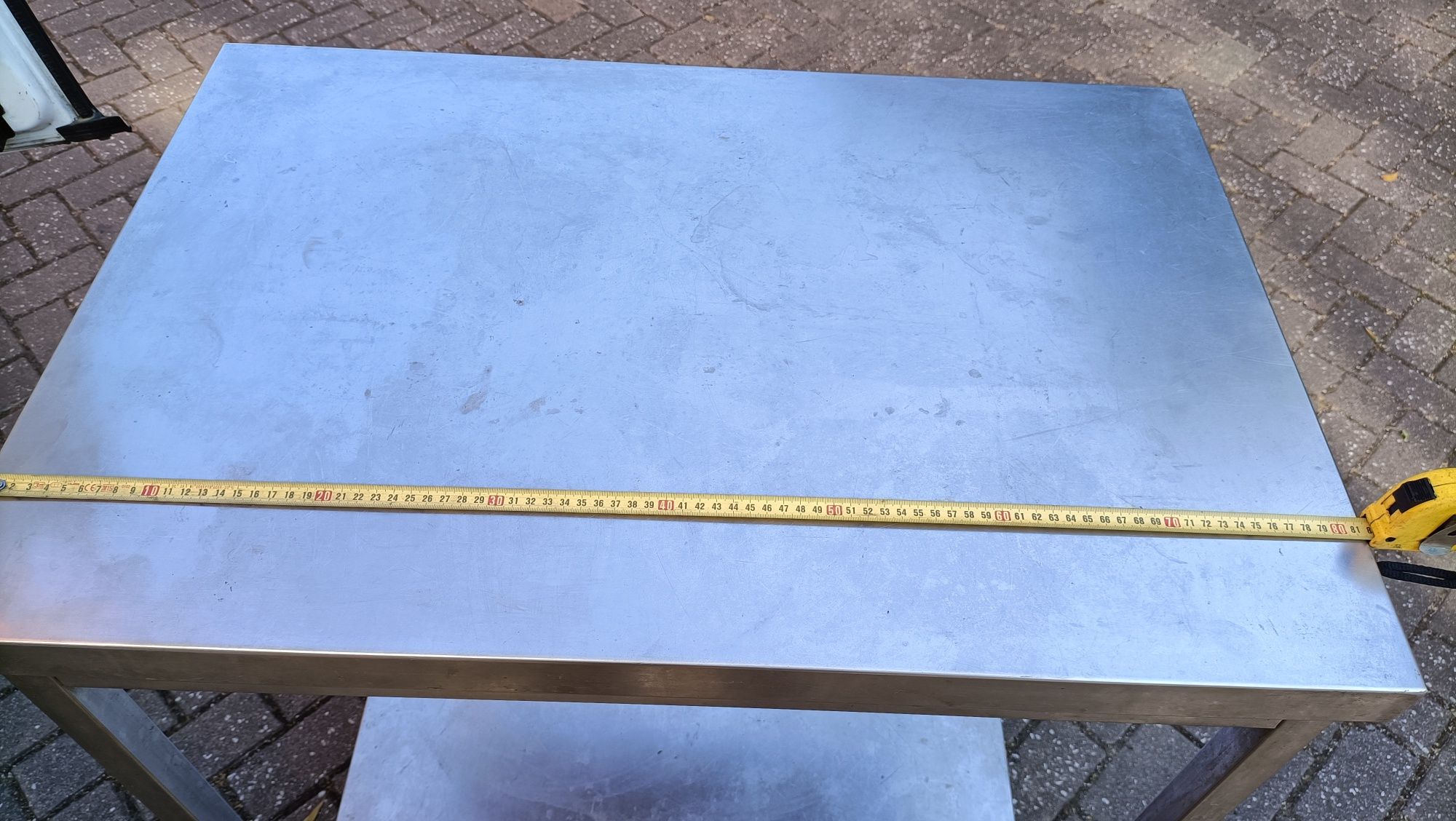 Vendo mesa de apoio para comércio inox