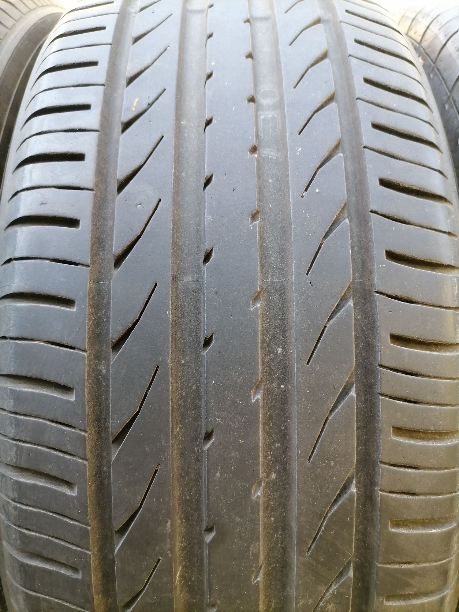 Opony letnie Toyo 215 50r18