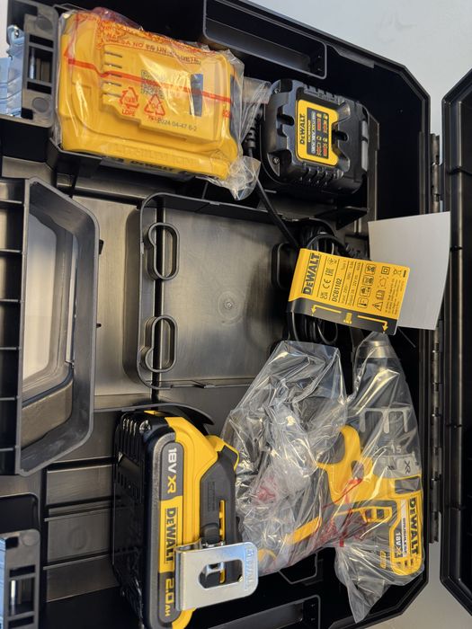 Wiertatko-wkrętarka DeWalt 18V DCD791D2-QW/Gw.24 /Fabrycznie nowa/
