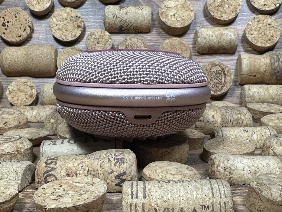 Портативна Bluetooth колонка JBL Clip 4 Pink. Орігінал, Нова!!
