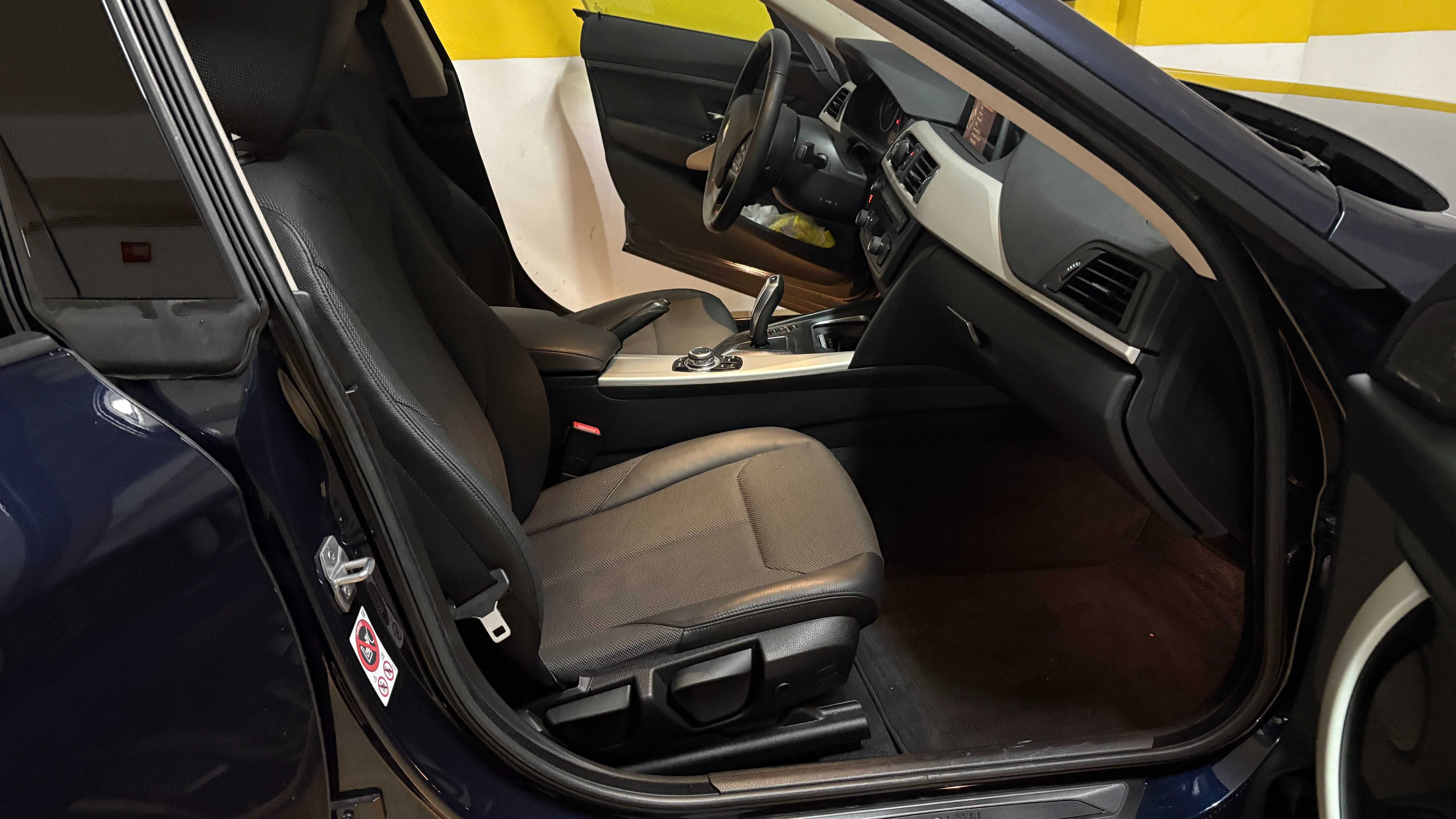 BMW 328ix GT Advantage Azul Imperial metalizado de 2016 - Oeiras