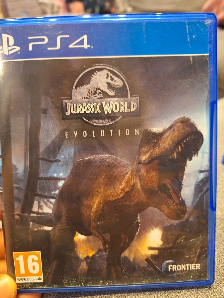 Jurassic World evolution ps4