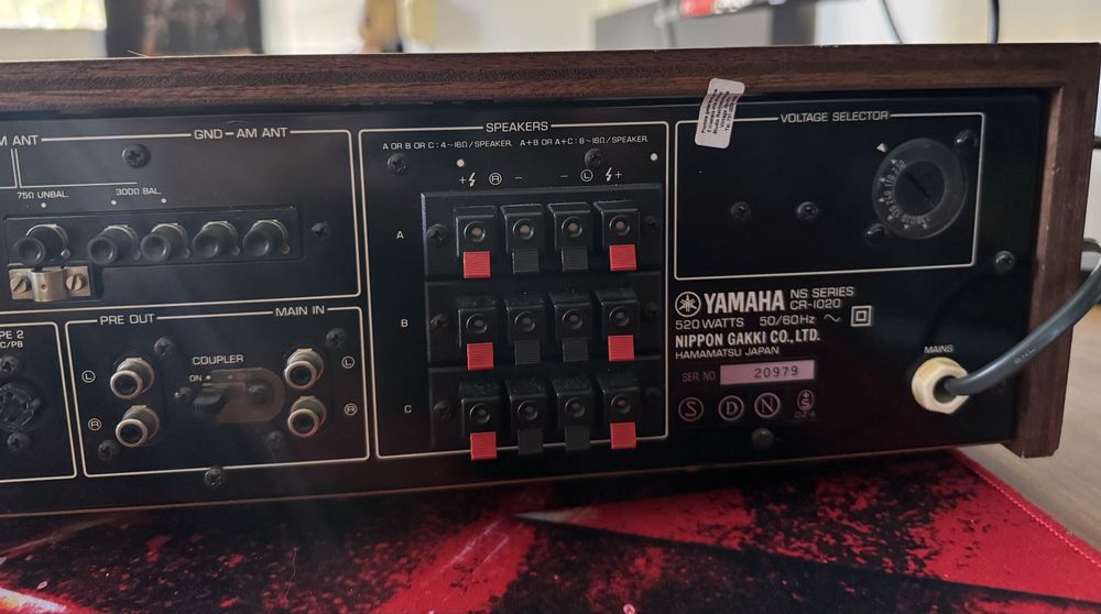 Yamaha amplituner stereo CR 1020 klasyk
