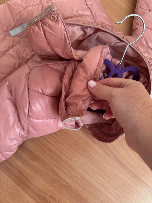 Курточка H&M на девочку на 8-10 лет,идеальное состояние