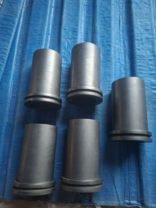 Tygiel grafitowy  4kg do topienia metali odlewniczych