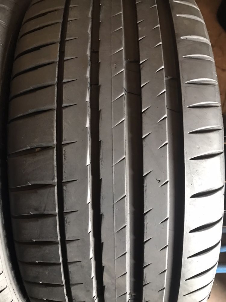 235/40/19 R19 Michelin Pilot Sport 4 4шт