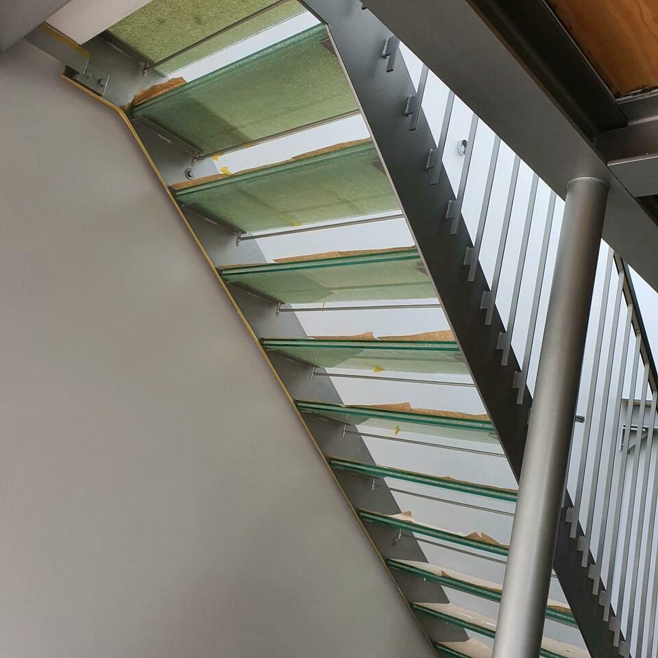 Stopnice szklane stopnie na schody trepy