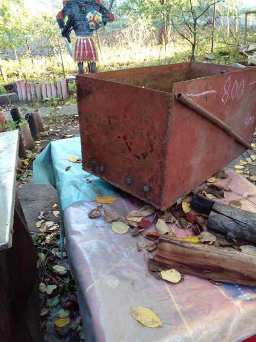 бак.железный в хозяйство