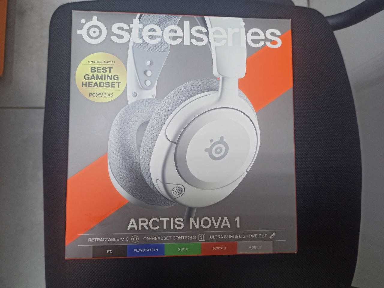 Наушники SteelSeries Arctis Nova 1