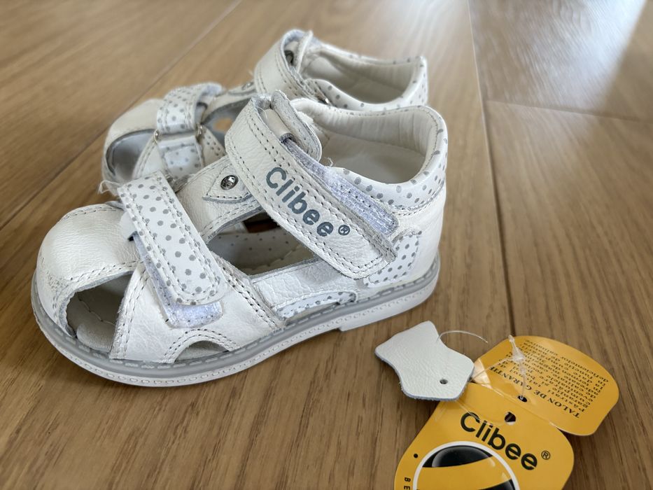 Clibee białe półbuty sandały rozmiar 21 skóra naturalna