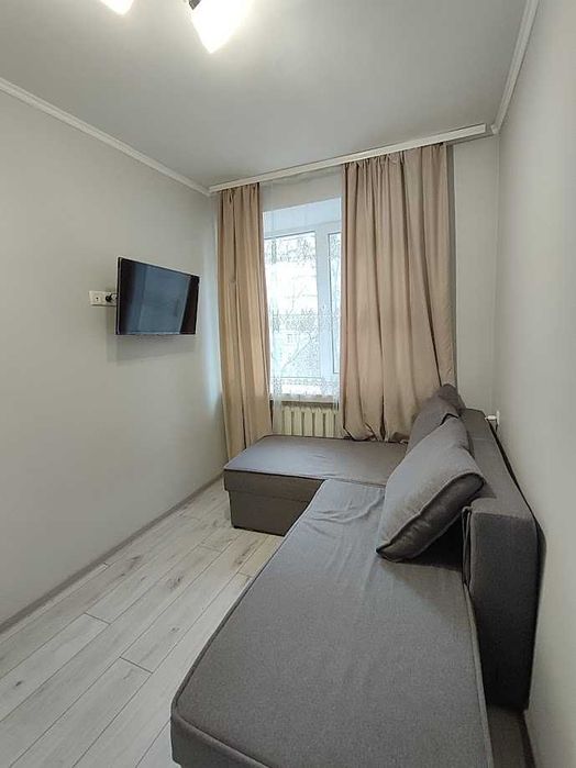 Продається 2-кімн квартира з ремонтом і меблями на вул. Узбецька