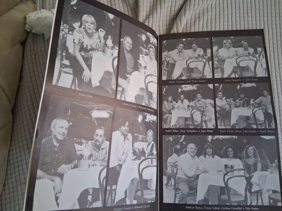 Programa antigo de teatro  A dama do Maxim's