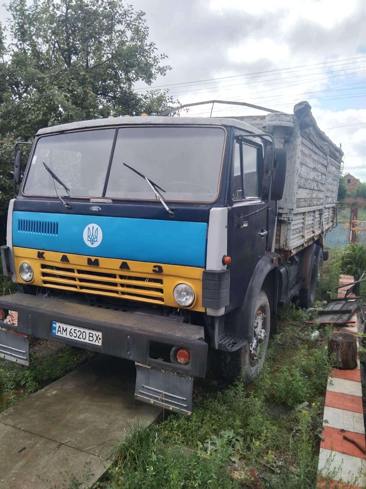 Продам бортовий Камаз