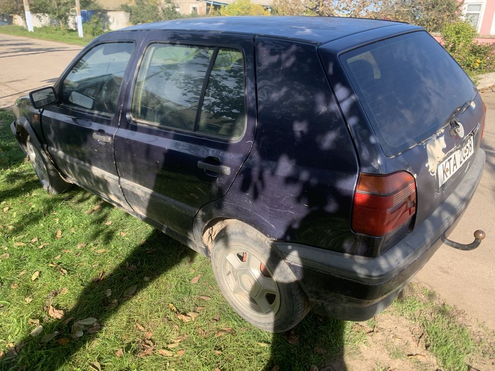 Разборка VOLKSWAGEN golf 3 1,6