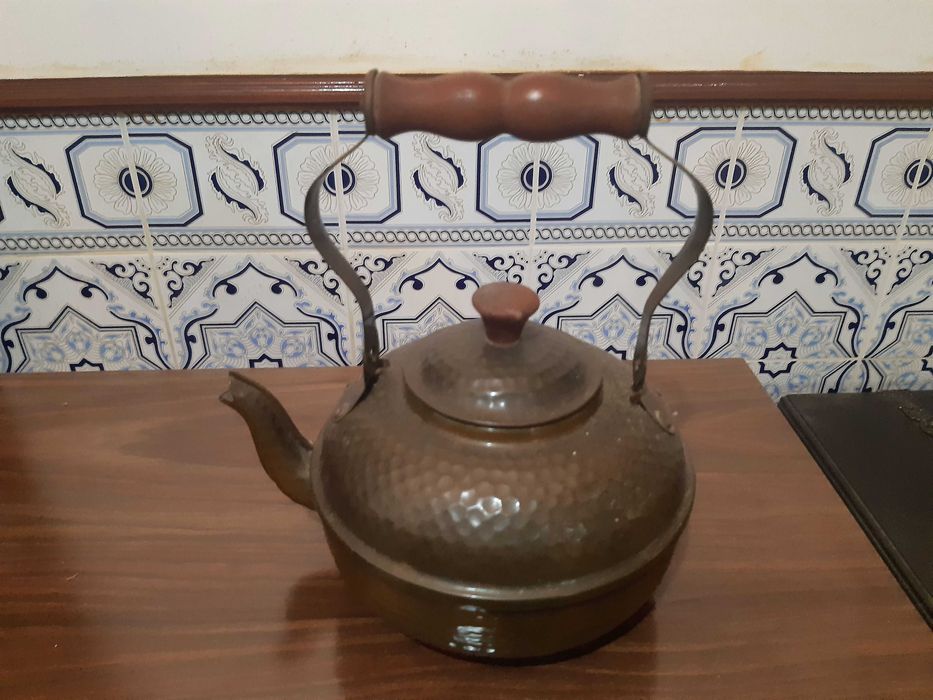 Chaleira latão vintage, nunca usada