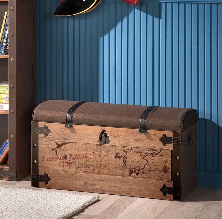 Baú de madeira pirata