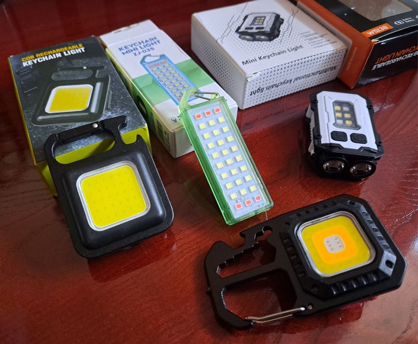 Брелок ліхтарик наключник edc безпека для дитини