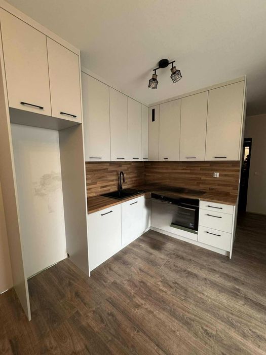 Sprzedam mieszkanie 2-pokojowe 41m2/parking/balkon/Brochów