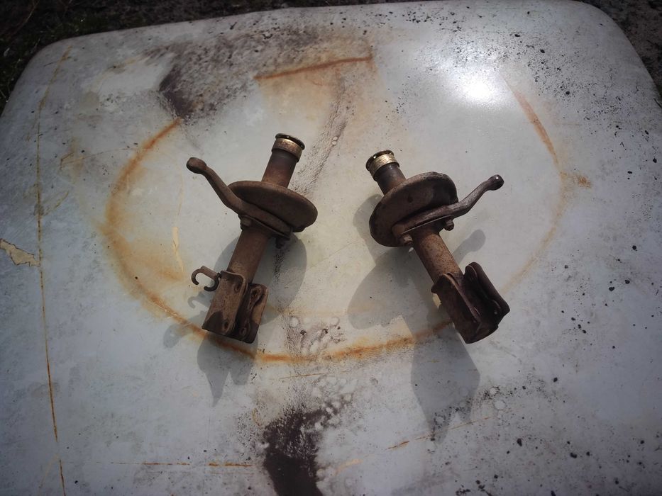 Корпуса передніх стієк АЗЛК  М - 2141