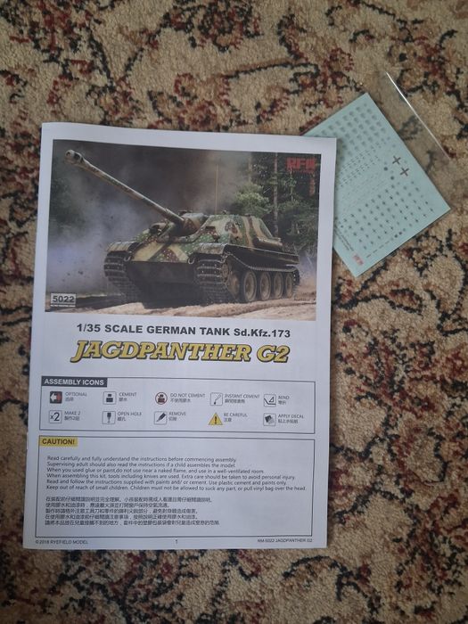 5022 RFM, Sd.Kfz. 173 Jagdpanther G2 (with full interior kit)