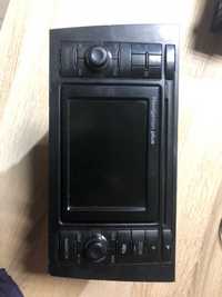Магнитофон AUDI A6 C5 2.5 AKE 2001