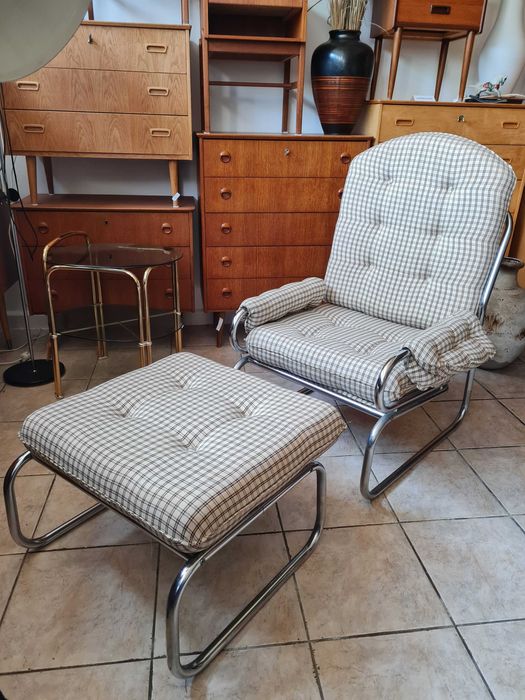 Fotel rurkowy z podnóżkiem w chromie, bauhaus,lata 80,mid-century