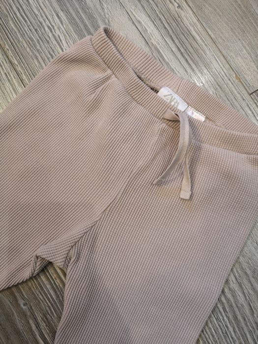 Legginsy Zara gofrowane