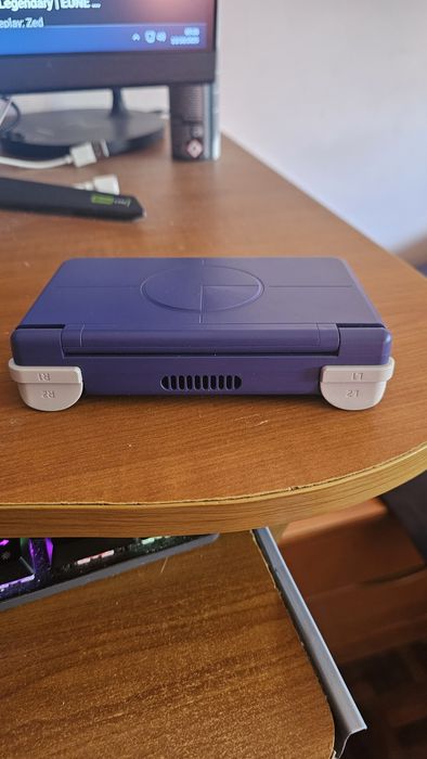 Retroid pocket flip 2