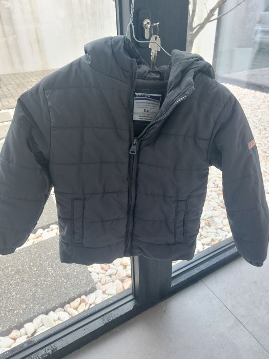 BLUSÕES de criança, como novos.