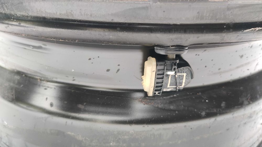 Felgi Stalowe Ford Mondeo Focus C-Max 16 5x108 Czujniki TPMS