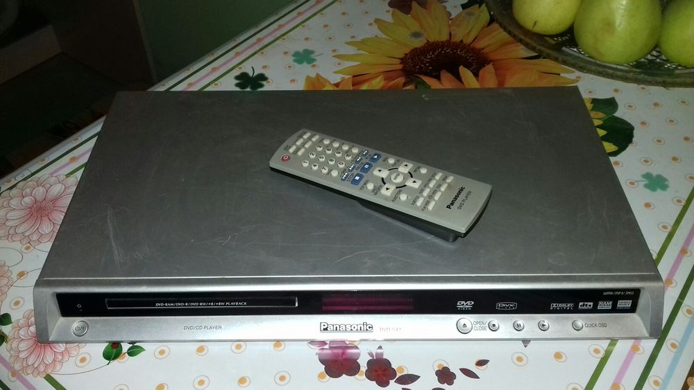 Продам ДВД плеер