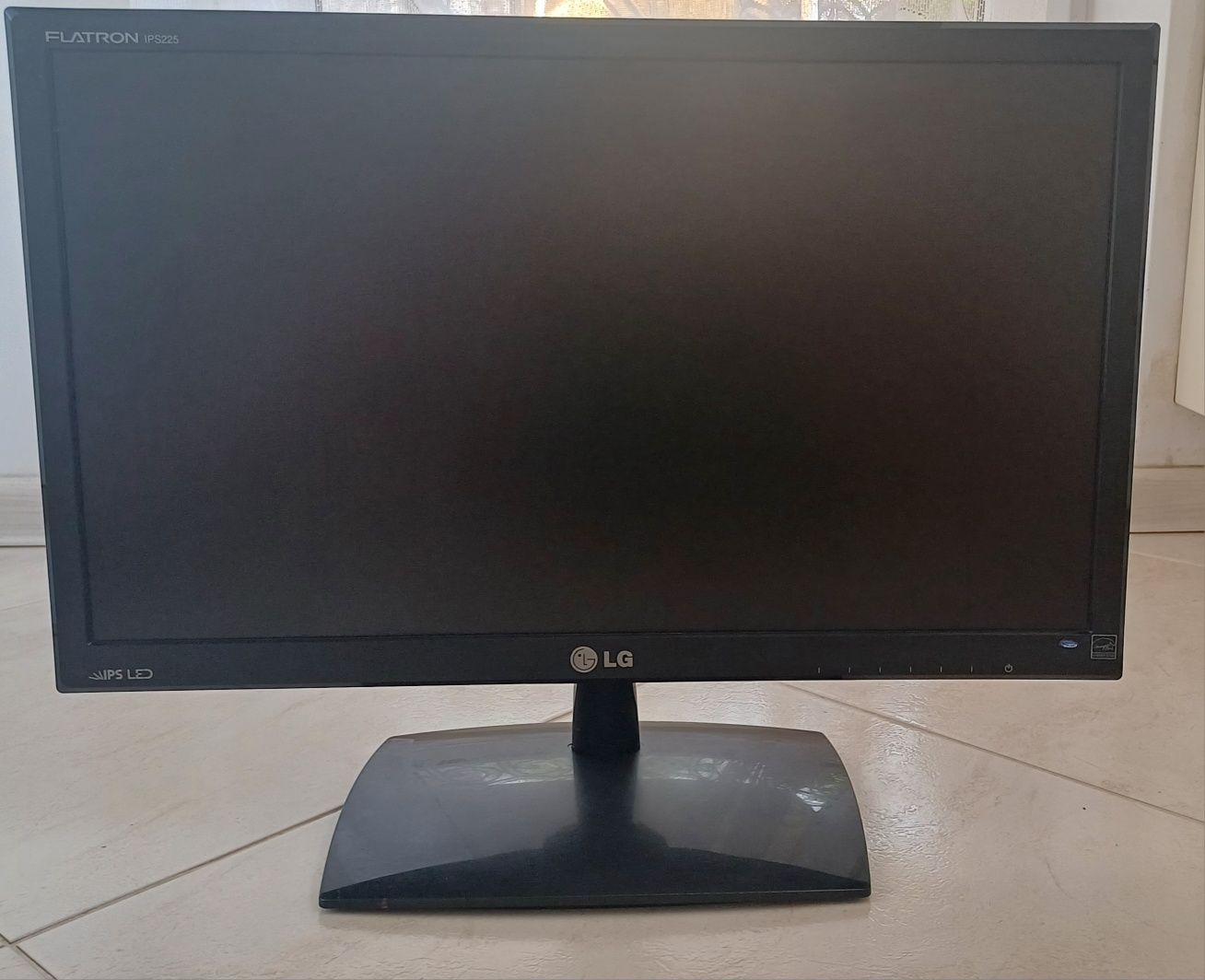 Monitor LG Flatron IPS225V-BN