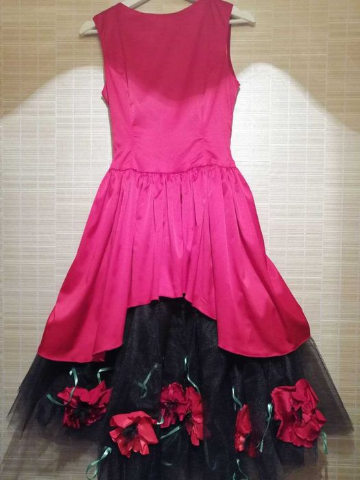 Червоне плаття з атласу, МАКИ, розмір s